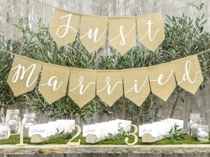 Natur banner “Just Married”