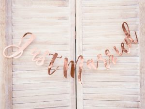 Rosegold banner “Just Married”