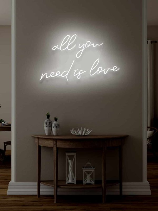 LED neon skilt “All you need is love”