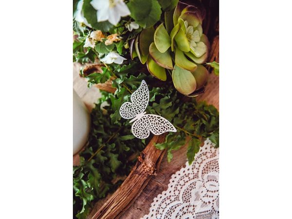 Hvid dekorations sommerfugl i papir
