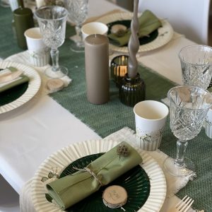 Mørk grøn hør bordløber