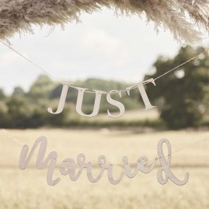 Træ "Just Married" banner