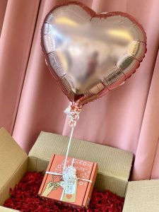 Mors dags ballon box med en Unmute