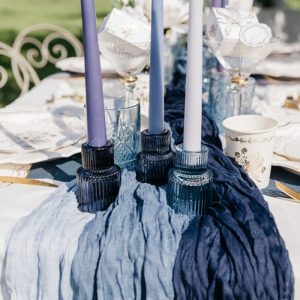 Mørke blå lysestage