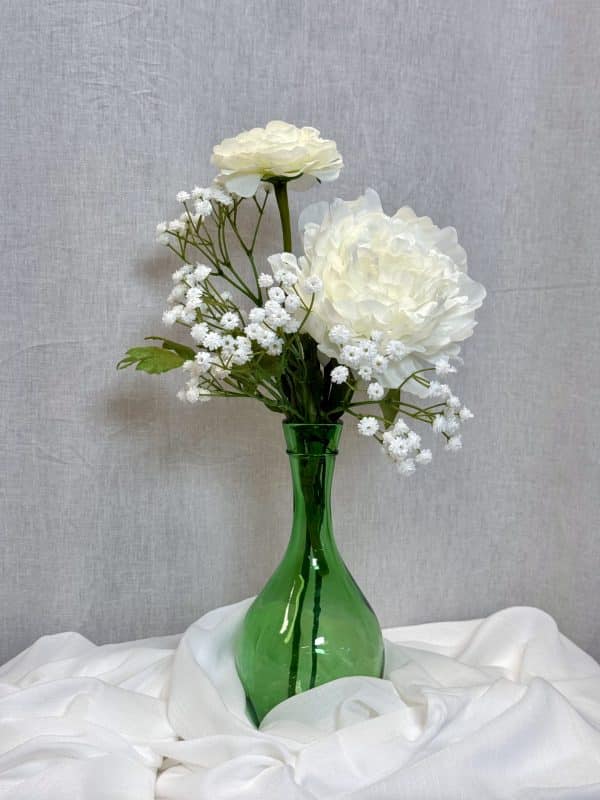 Kunstig hvid pæon blomst