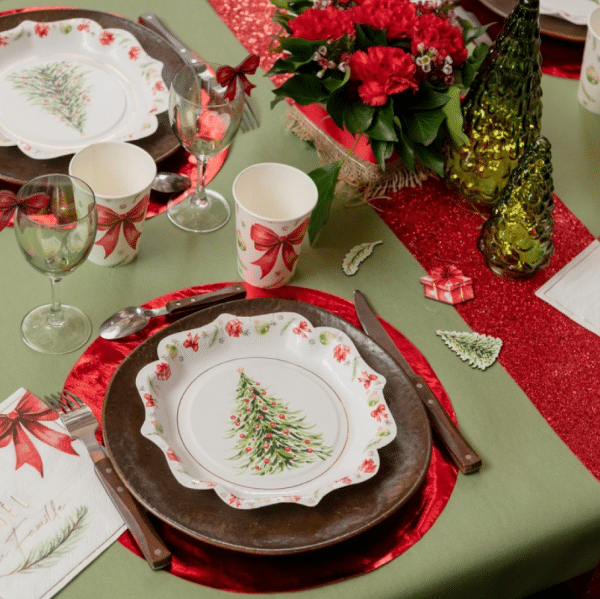 Hvid pap tallerken m/juletræ