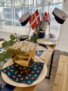 Student serviet m/blå hue og flag Student serviet m/blå hue og flag